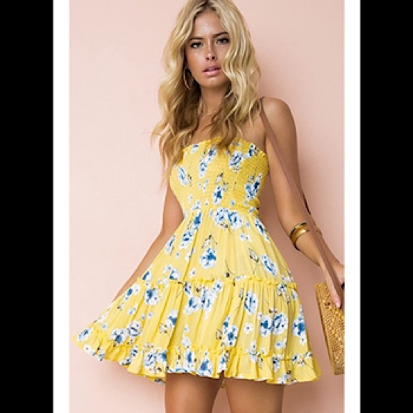 Dresses & Skirts - 🆕Floral Strapless Pleated Flowy Skater Tube Dress
